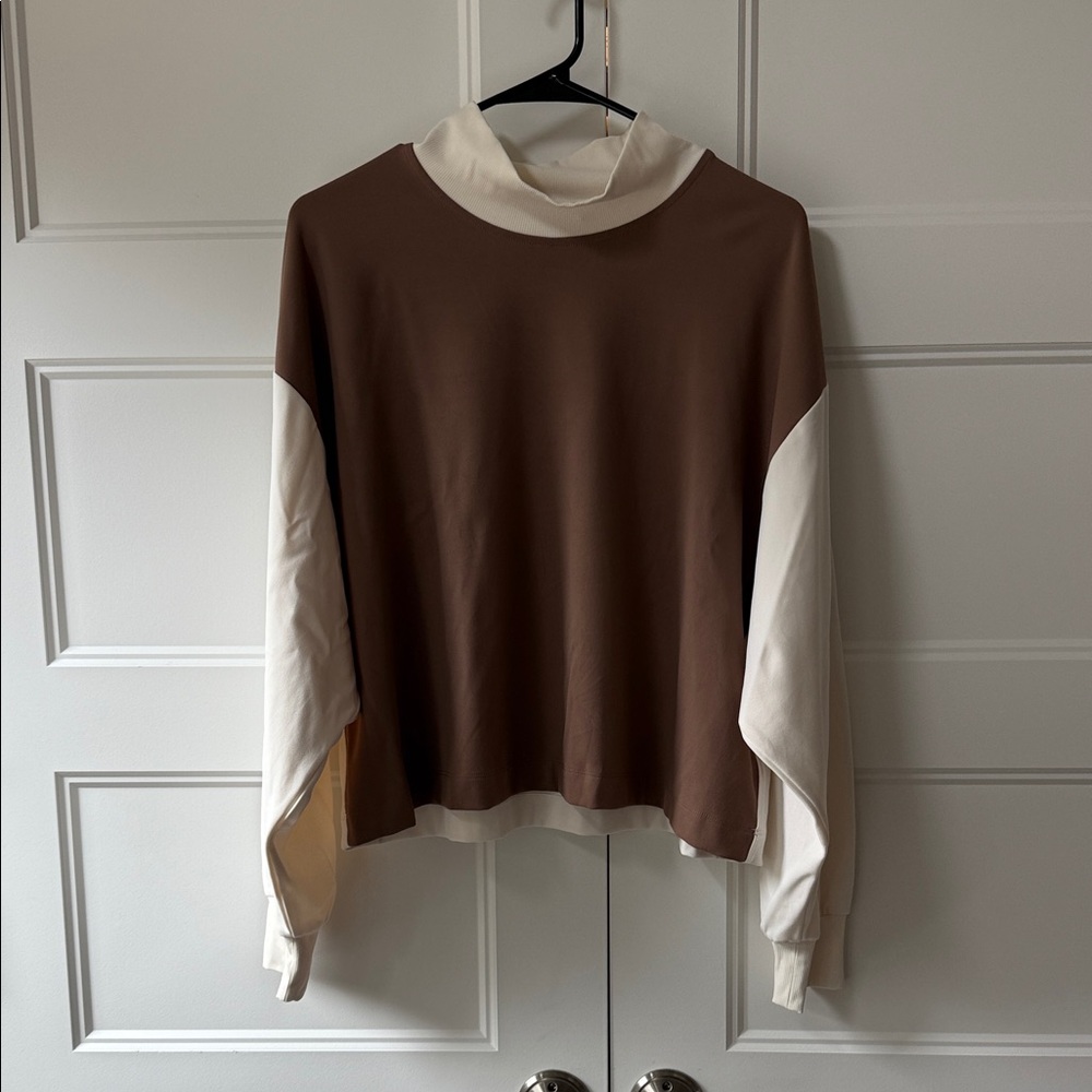 Athleta Brown and Cream Sweatshirt - Picture 2 of 8